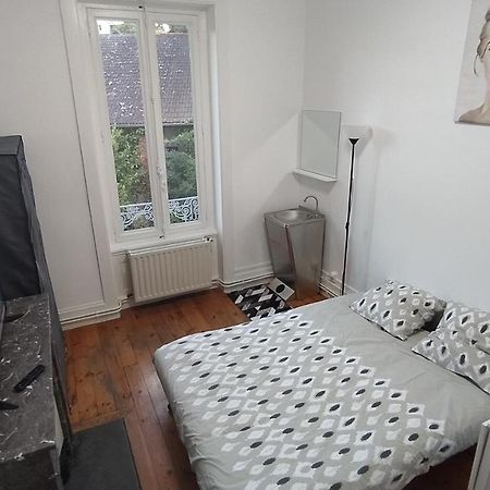 La Batisse De Saint-Chamond Bed & Breakfast ภายนอก รูปภาพ