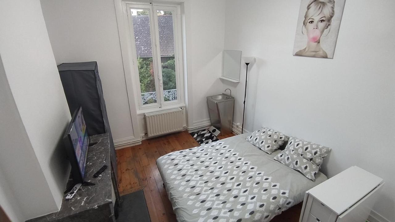 La Batisse De Saint-Chamond Bed & Breakfast ภายนอก รูปภาพ