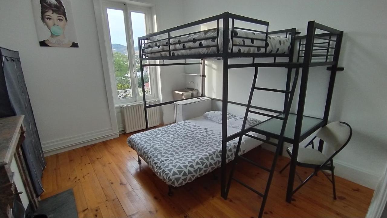 La Batisse De Saint-Chamond Bed & Breakfast ภายนอก รูปภาพ