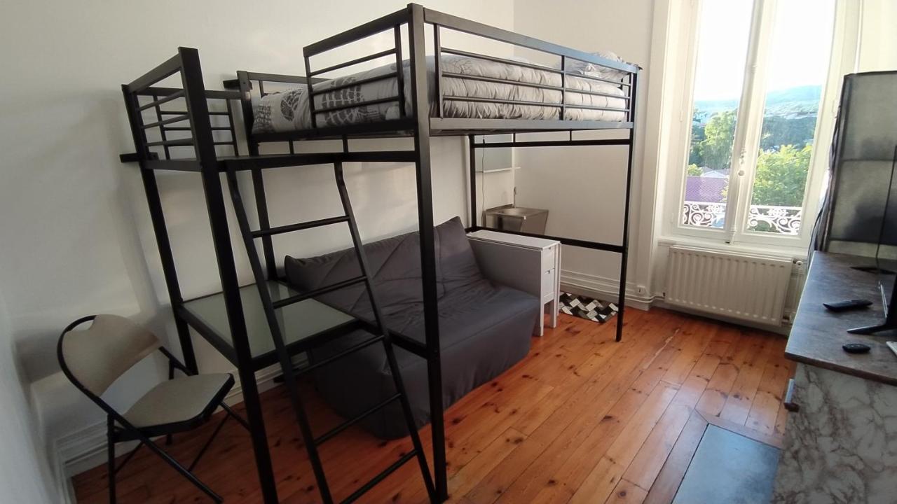 La Batisse De Saint-Chamond Bed & Breakfast ภายนอก รูปภาพ