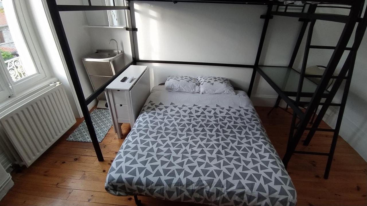 La Batisse De Saint-Chamond Bed & Breakfast ภายนอก รูปภาพ